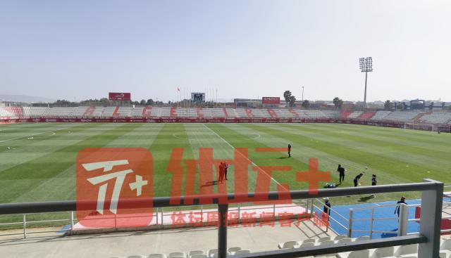 1677156146257099809.jpg 比赛现场.jpg