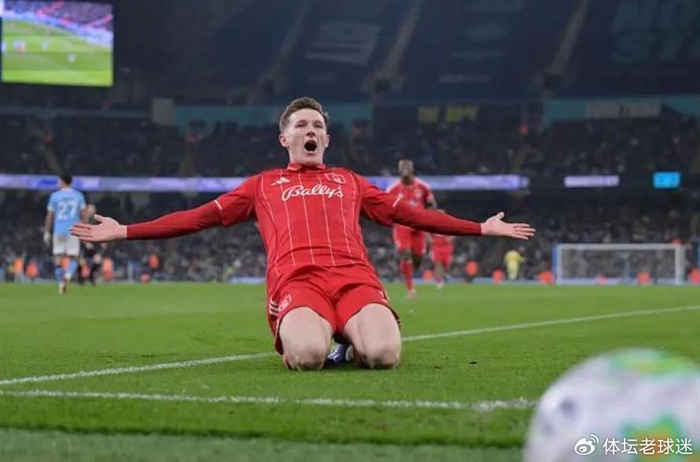 爆冷平局！保级球队一战搅动曼城冠军梦，或将决定本赛季英超冠军归属|阿森纳|诺丁汉森林|森林|枪手|逼平_新浪体育_新浪新闻