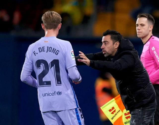 直播吧-哈维：理解黄潜为什么生气 埃梅里：裁判让我很受伤